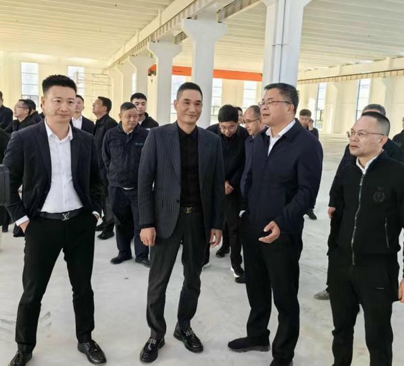 福州市委常委、福清市委书记叶仁佑一行莅临福鑫轮毂调研指导